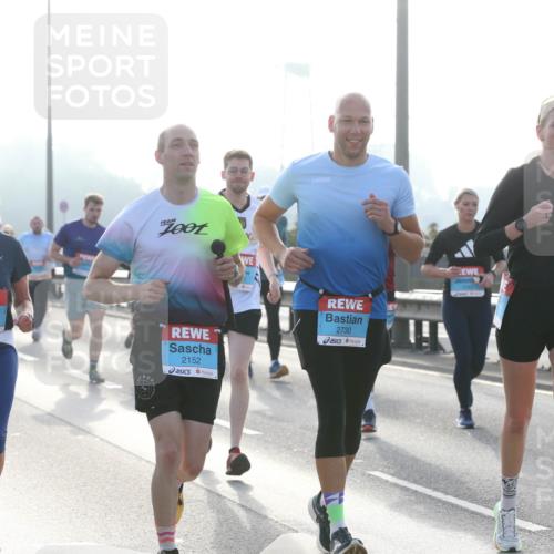 03.10.2026 - Köhlbrandbrückenlauf Jannik Wohlers http://msf.ph/oto/10706717 03.10.2026 09:23:14 Position 3 2800, 2152, 2730, 1762 meine-sportfotos.de