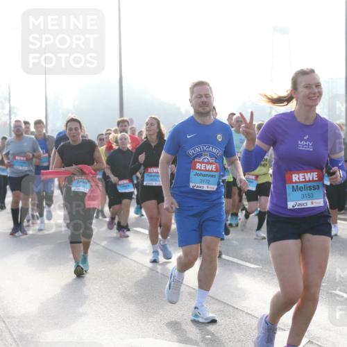 03.10.2026 - Köhlbrandbrückenlauf Jannik Wohlers http://msf.ph/oto/10706770 03.10.2026 09:23:24 Position 3 44, 3172, 3153 meine-sportfotos.de