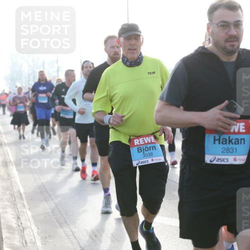 03.10.2026 - Köhlbrandbrückenlauf Jannik Wohlers http://msf.ph/oto/10706824 03.10.2026 09:23:33 Position 3 3038, 2831 meine-sportfotos.de