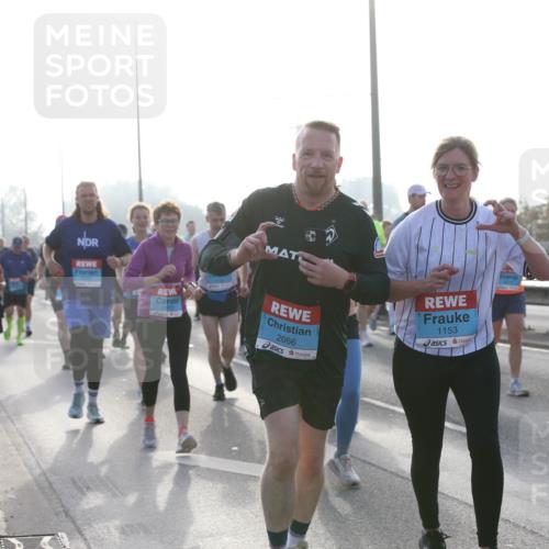 03.10.2026 - Köhlbrandbrückenlauf Jannik Wohlers http://msf.ph/oto/10706847 03.10.2026 09:23:38 Position 3 2066, 1153 meine-sportfotos.de