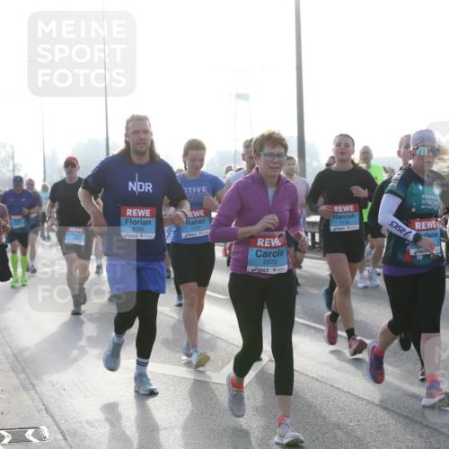 03.10.2026 - Köhlbrandbrückenlauf Jannik Wohlers http://msf.ph/oto/10706872 03.10.2026 09:23:39 Position 3 2020, 1137, 2972, 1135, 3052 meine-sportfotos.de