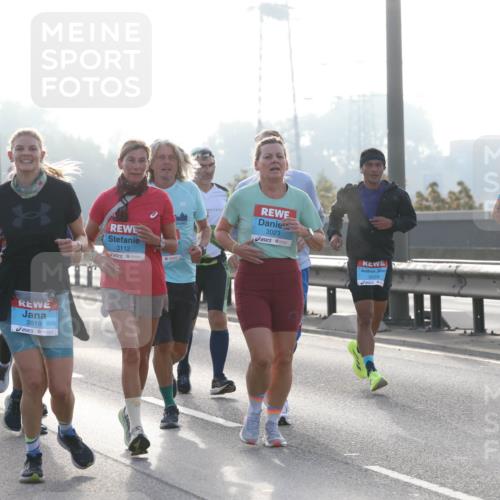 03.10.2026 - Köhlbrandbrückenlauf Jannik Wohlers http://msf.ph/oto/10706959 03.10.2026 09:23:49 Position 3 3112, 2818, 2819, 3023, 3555, 2247 meine-sportfotos.de