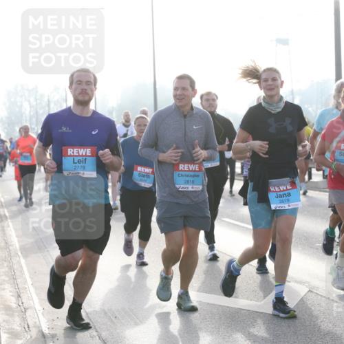 03.10.2026 - Köhlbrandbrückenlauf Jannik Wohlers http://msf.ph/oto/10706970 03.10.2026 09:23:51 Position 3 2778, 3044, 2818, 2819, 3112 meine-sportfotos.de
