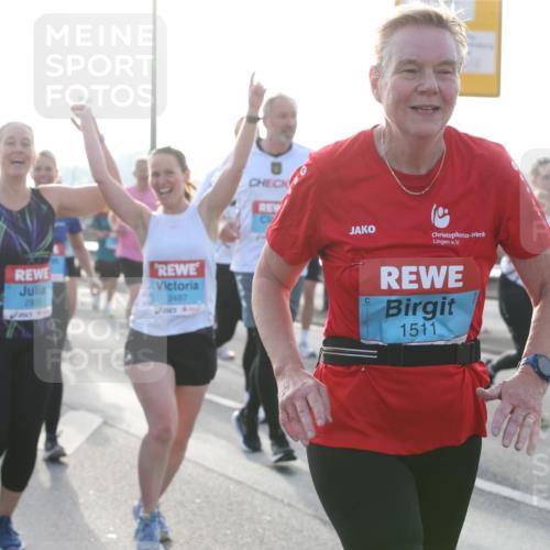 03.10.2026 - Köhlbrandbrückenlauf Jannik Wohlers http://msf.ph/oto/10706987 03.10.2026 09:23:58 Position 3 2487, 1511 meine-sportfotos.de