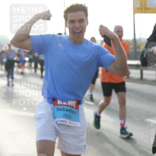 03.10.2026 - Köhlbrandbrückenlauf Jannik Wohlers http://msf.ph/oto/10707043 03.10.2026 09:24:03 Position 3 283 meine-sportfotos.de