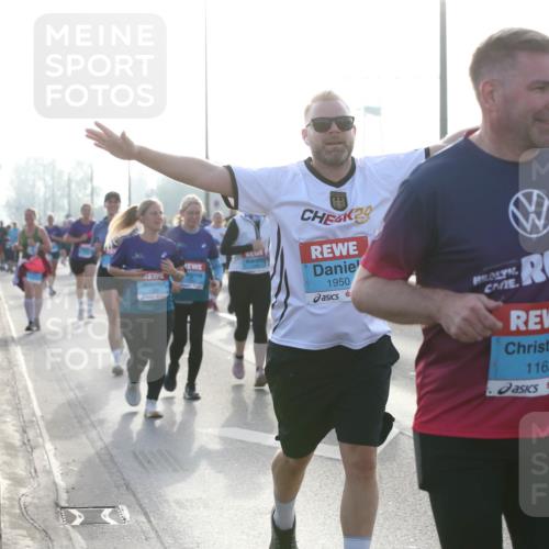 03.10.2026 - Köhlbrandbrückenlauf Jannik Wohlers http://msf.ph/oto/10707080 03.10.2026 09:24:09 Position 3 20, 1950, 1162, 53 meine-sportfotos.de