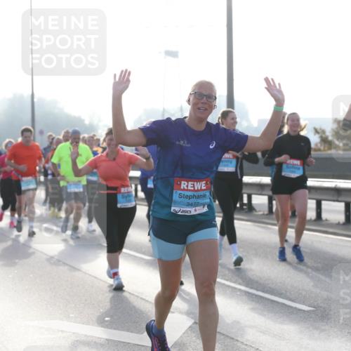 03.10.2026 - Köhlbrandbrückenlauf Jannik Wohlers http://msf.ph/oto/10707128 03.10.2026 09:24:19 Position 3 3477, 309 meine-sportfotos.de
