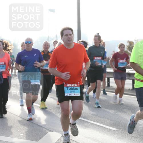 03.10.2026 - Köhlbrandbrückenlauf Jannik Wohlers http://msf.ph/oto/10707148 03.10.2026 09:24:24 Position 3 1586, 2846, 3055, 2030 meine-sportfotos.de