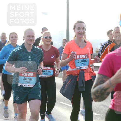 03.10.2026 - Köhlbrandbrückenlauf Jannik Wohlers http://msf.ph/oto/10707165 03.10.2026 09:24:27 Position 3 1107, 1598, 1957, 1586 meine-sportfotos.de