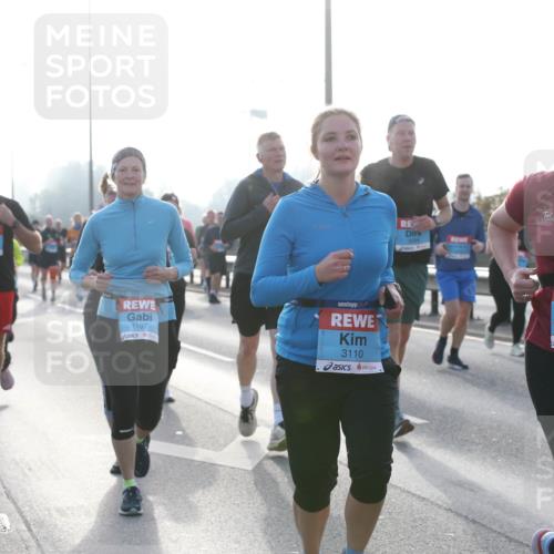 03.10.2026 - Köhlbrandbrückenlauf Jannik Wohlers http://msf.ph/oto/10707182 03.10.2026 09:24:29 Position 3 1107, 3110, 1957 meine-sportfotos.de