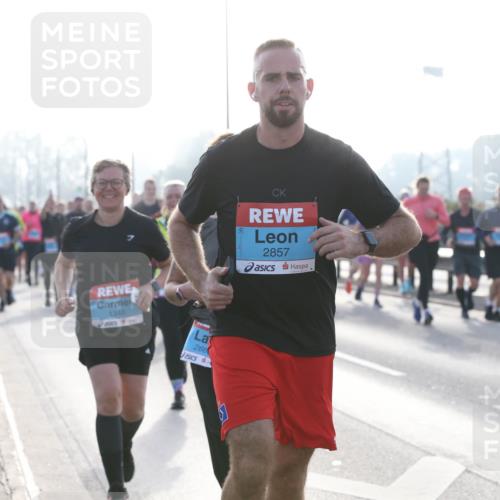 03.10.2026 - Köhlbrandbrückenlauf Jannik Wohlers http://msf.ph/oto/10707195 03.10.2026 09:24:31 Position 3 1348, 266, 2857 meine-sportfotos.de