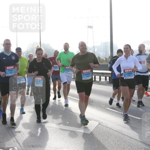 03.10.2026 - Köhlbrandbrückenlauf Jannik Wohlers http://msf.ph/oto/10707254 03.10.2026 09:24:40 Position 3 3085, 1565, 3134, 1660 meine-sportfotos.de