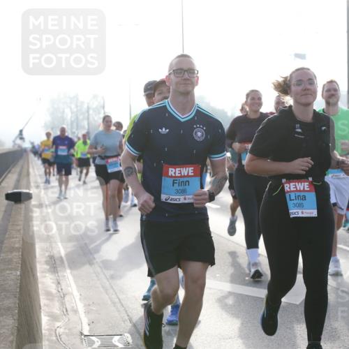 03.10.2026 - Köhlbrandbrückenlauf Jannik Wohlers http://msf.ph/oto/10707261 03.10.2026 09:24:42 Position 3 3086, 3085 meine-sportfotos.de