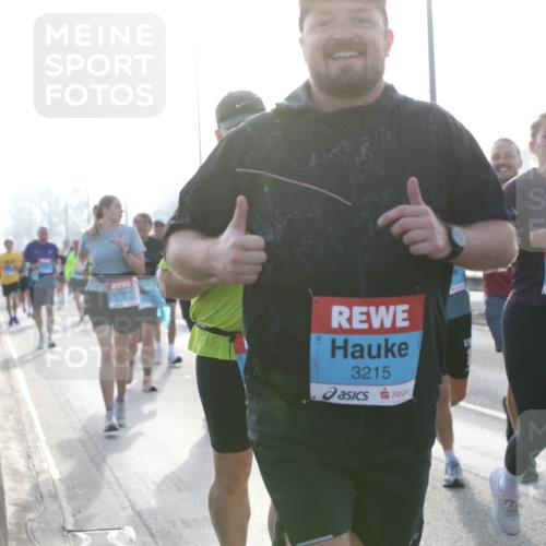 03.10.2026 - Köhlbrandbrückenlauf Jannik Wohlers http://msf.ph/oto/10707267 03.10.2026 09:24:44 Position 3 3215, 138 meine-sportfotos.de