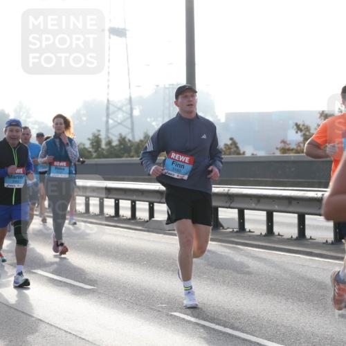 03.10.2026 - Köhlbrandbrückenlauf Jannik Wohlers http://msf.ph/oto/10707294 03.10.2026 09:24:50 Position 3 3183, 3062, 207, 1943 meine-sportfotos.de