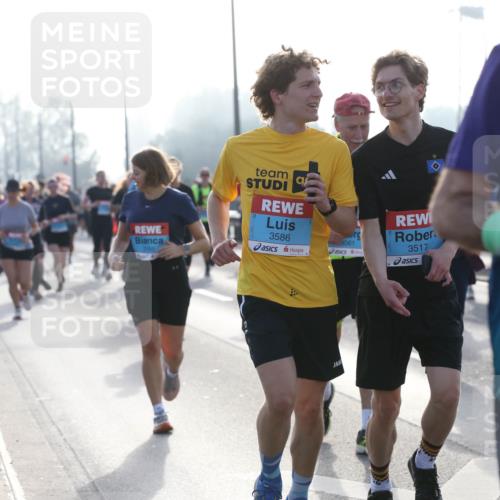 03.10.2026 - Köhlbrandbrückenlauf Jannik Wohlers http://msf.ph/oto/10707310 03.10.2026 09:24:53 Position 3 3586, 3061, 3517 meine-sportfotos.de