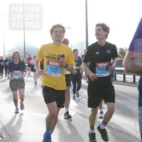 03.10.2026 - Köhlbrandbrückenlauf Jannik Wohlers http://msf.ph/oto/10707317 03.10.2026 09:24:54 Position 3 3586, 3155, 3517 meine-sportfotos.de