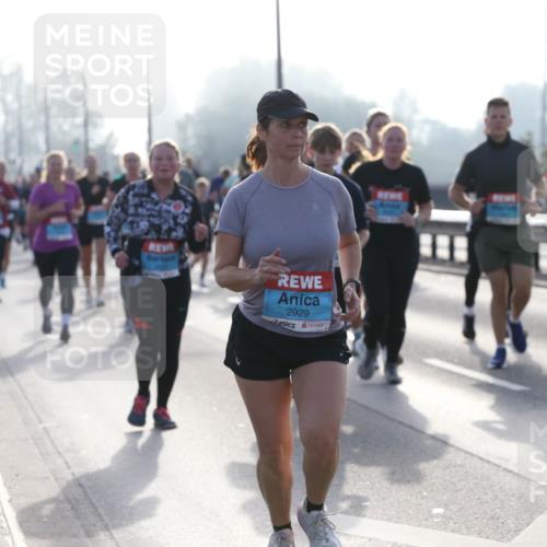 03.10.2026 - Köhlbrandbrückenlauf Jannik Wohlers http://msf.ph/oto/10707348 03.10.2026 09:25:00 Position 3 2929 meine-sportfotos.de