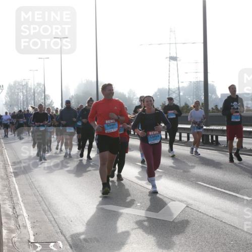 03.10.2026 - Köhlbrandbrückenlauf Jannik Wohlers http://msf.ph/oto/10707394 03.10.2026 09:25:13 Position 3  meine-sportfotos.de