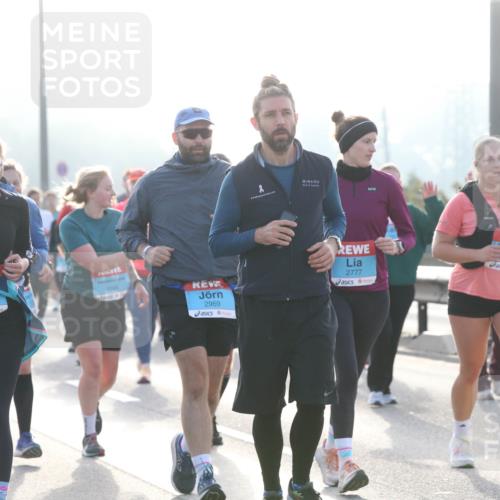 03.10.2026 - Köhlbrandbrückenlauf Jannik Wohlers http://msf.ph/oto/10707406 03.10.2026 09:25:17 Position 3 2835, 3296, 2969, 2777, 3115 meine-sportfotos.de