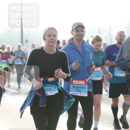 03.10.2026 - Köhlbrandbrückenlauf Jannik Wohlers http://msf.ph/oto/10707419 03.10.2026 09:25:19 Position 3 3473, 5, 2835, 1592, 3295, 3258 meine-sportfotos.de