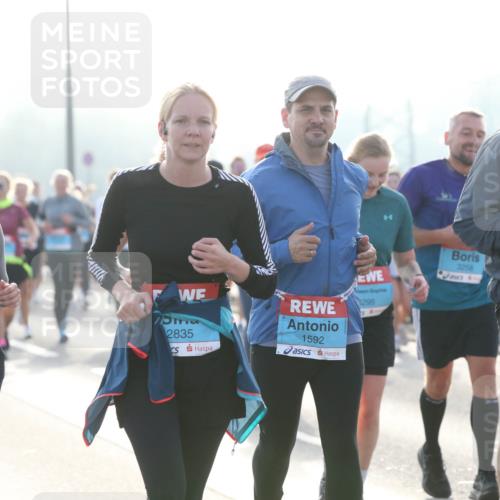 03.10.2026 - Köhlbrandbrückenlauf Jannik Wohlers http://msf.ph/oto/10707422 03.10.2026 09:25:19 Position 3 3473, 2835, 1592, 295, 3258 meine-sportfotos.de