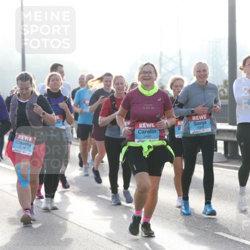 03.10.2026 - Köhlbrandbrückenlauf Jannik Wohlers http://msf.ph/oto/10707461 03.10.2026 09:25:25 Position 3 3108, 21, 0975, 3326, 3460, 2424 meine-sportfotos.de