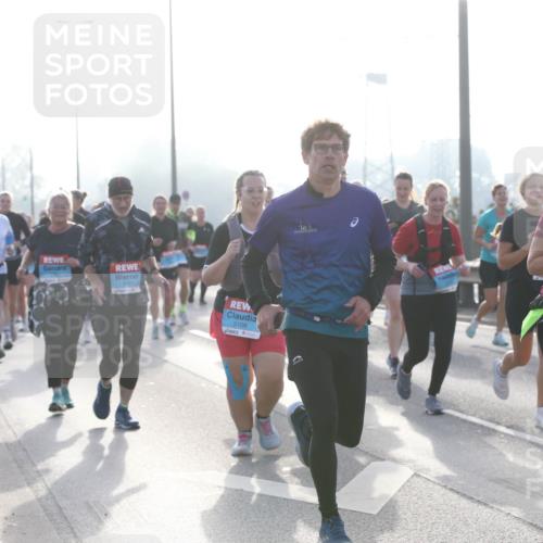 03.10.2026 - Köhlbrandbrückenlauf Jannik Wohlers http://msf.ph/oto/10707463 03.10.2026 09:25:27 Position 3 3108, 21, 0975, 3460 meine-sportfotos.de