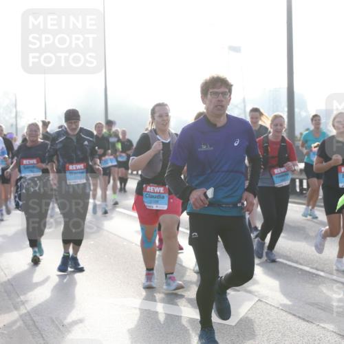 03.10.2026 - Köhlbrandbrückenlauf Jannik Wohlers http://msf.ph/oto/10707467 03.10.2026 09:25:27 Position 3 1751, 3108, 3460 meine-sportfotos.de