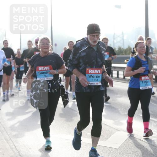 03.10.2026 - Köhlbrandbrückenlauf Jannik Wohlers http://msf.ph/oto/10707478 03.10.2026 09:25:29 Position 3 1751, 3101, 1752, 3108 meine-sportfotos.de