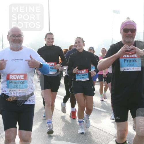 03.10.2026 - Köhlbrandbrückenlauf Jannik Wohlers http://msf.ph/oto/10707505 03.10.2026 09:25:33 Position 3 2823, 407, 3306, 2938, 3523 meine-sportfotos.de