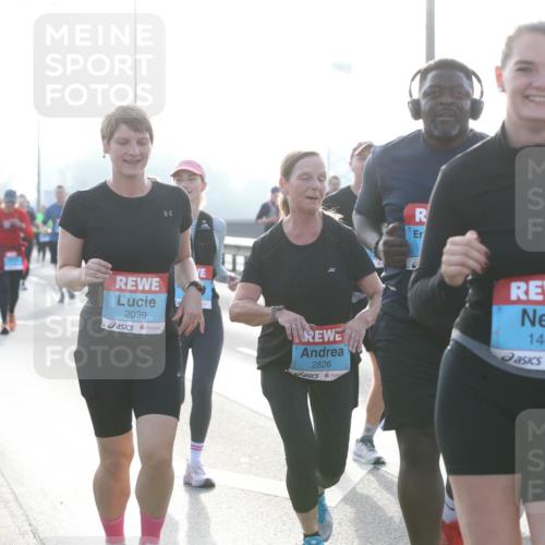 03.10.2026 - Köhlbrandbrückenlauf Jannik Wohlers http://msf.ph/oto/10707528 03.10.2026 09:25:36 Position 3 2039, 2826, 1407 meine-sportfotos.de