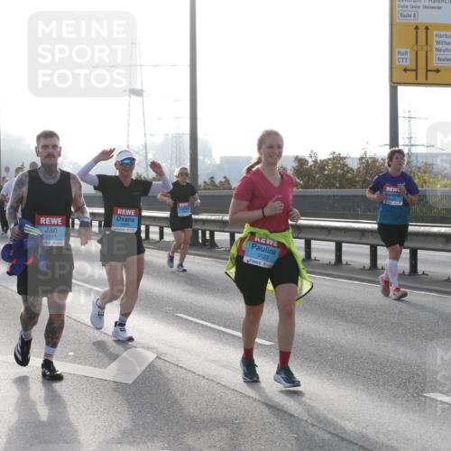 03.10.2026 - Köhlbrandbrückenlauf Jannik Wohlers http://msf.ph/oto/10707630 03.10.2026 09:25:56 Position 3 3413, 3123, 33 meine-sportfotos.de