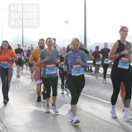 03.10.2026 - Köhlbrandbrückenlauf Jannik Wohlers http://msf.ph/oto/10707681 03.10.2026 09:26:05 Position 3 3174, 1233, 3452 meine-sportfotos.de