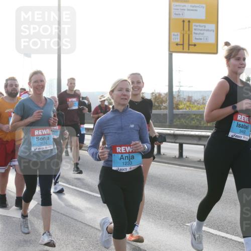 03.10.2026 - Köhlbrandbrückenlauf Jannik Wohlers http://msf.ph/oto/10707689 03.10.2026 09:26:05 Position 3 3207, 3174, 1233, 3452, 3690 meine-sportfotos.de