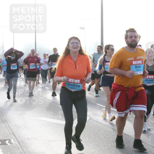 03.10.2026 - Köhlbrandbrückenlauf Jannik Wohlers http://msf.ph/oto/10707704 03.10.2026 09:26:07 Position 3 3207, 2897, 3284, 5746 meine-sportfotos.de