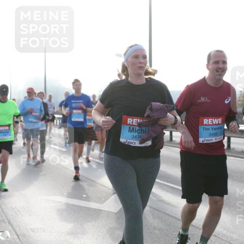 03.10.2026 - Köhlbrandbrückenlauf Jannik Wohlers http://msf.ph/oto/10707733 03.10.2026 09:26:11 Position 3 3476, 1, 3498, 2641 meine-sportfotos.de