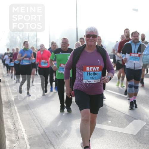 03.10.2026 - Köhlbrandbrückenlauf Jannik Wohlers http://msf.ph/oto/10707751 03.10.2026 09:26:16 Position 3 1801, 1802 meine-sportfotos.de