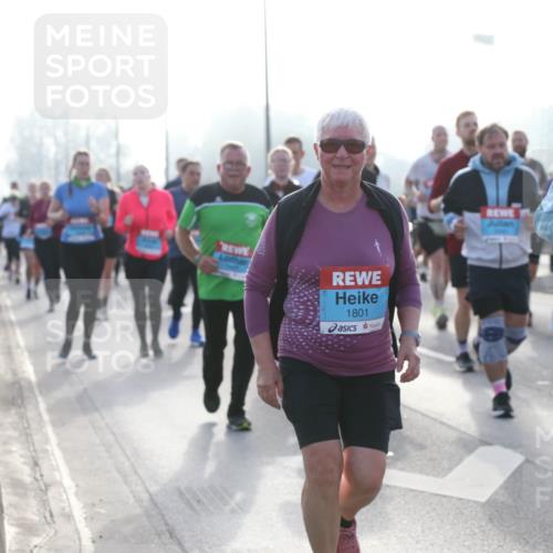 03.10.2026 - Köhlbrandbrückenlauf Jannik Wohlers http://msf.ph/oto/10707755 03.10.2026 09:26:16 Position 3 1801, 1802 meine-sportfotos.de
