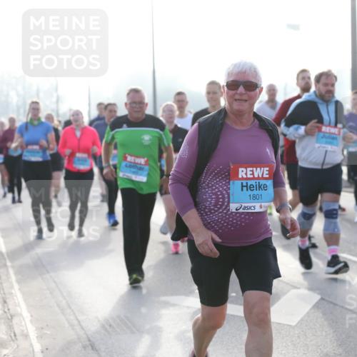 03.10.2026 - Köhlbrandbrückenlauf Jannik Wohlers http://msf.ph/oto/10707761 03.10.2026 09:26:16 Position 3 1801 meine-sportfotos.de