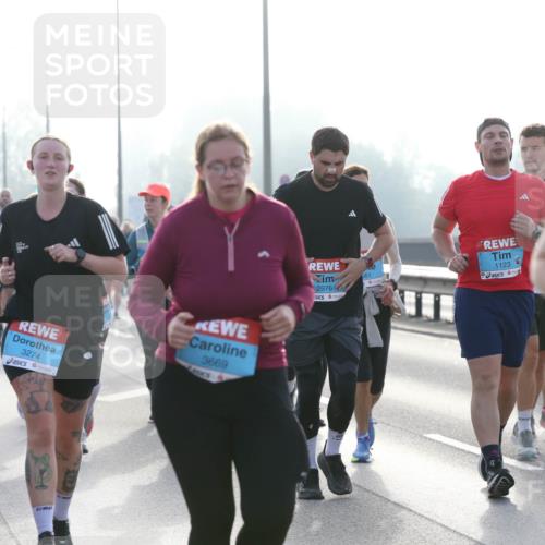 03.10.2026 - Köhlbrandbrückenlauf Jannik Wohlers http://msf.ph/oto/10707784 03.10.2026 09:26:23 Position 3 1199, 3274, 3669, 2976, 661, 1123 meine-sportfotos.de