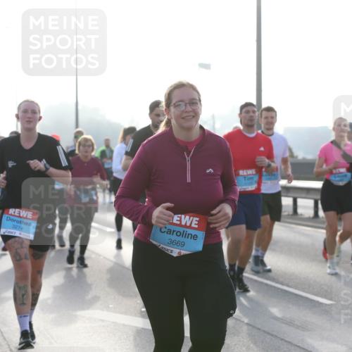 03.10.2026 - Köhlbrandbrückenlauf Jannik Wohlers http://msf.ph/oto/10707791 03.10.2026 09:26:25 Position 3 3274, 3669 meine-sportfotos.de