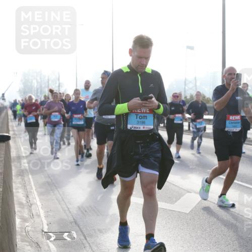 03.10.2026 - Köhlbrandbrückenlauf Jannik Wohlers http://msf.ph/oto/10707836 03.10.2026 09:26:32 Position 3 3196, 1662 meine-sportfotos.de