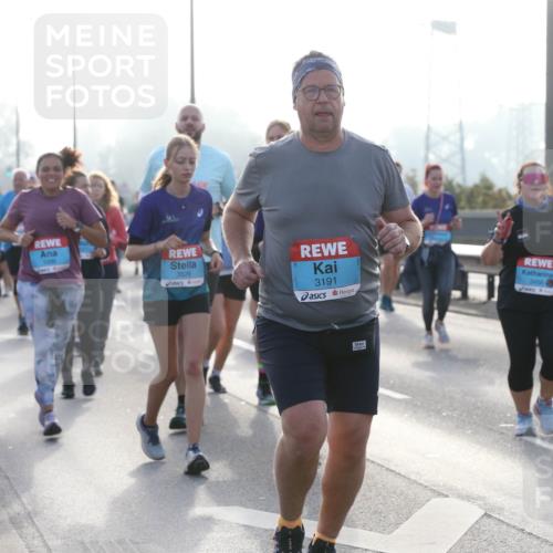 03.10.2026 - Köhlbrandbrückenlauf Jannik Wohlers http://msf.ph/oto/10707846 03.10.2026 09:26:34 Position 3 1399, 3526, 3191, 3456 meine-sportfotos.de