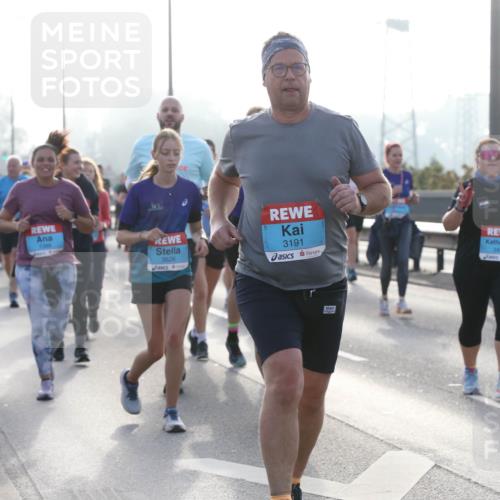03.10.2026 - Köhlbrandbrückenlauf Jannik Wohlers http://msf.ph/oto/10707847 03.10.2026 09:26:34 Position 3 1399, 3526, 3191, 3456 meine-sportfotos.de