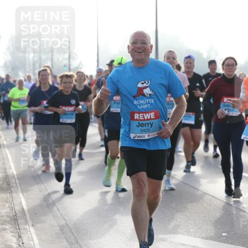 03.10.2026 - Köhlbrandbrückenlauf Jannik Wohlers http://msf.ph/oto/10707880 03.10.2026 09:26:40 Position 3 2467, 3400 meine-sportfotos.de