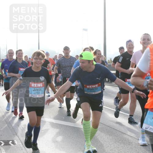 03.10.2026 - Köhlbrandbrückenlauf Jannik Wohlers http://msf.ph/oto/10707908 03.10.2026 09:26:44 Position 3 2751, 3128, 8, 2467 meine-sportfotos.de