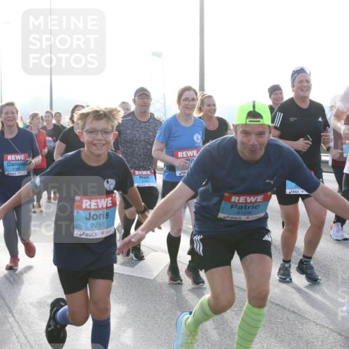 03.10.2026 - Köhlbrandbrückenlauf Jannik Wohlers http://msf.ph/oto/10707921 03.10.2026 09:26:45 Position 3 1166, 2751, 3193, 3128, 3129 meine-sportfotos.de