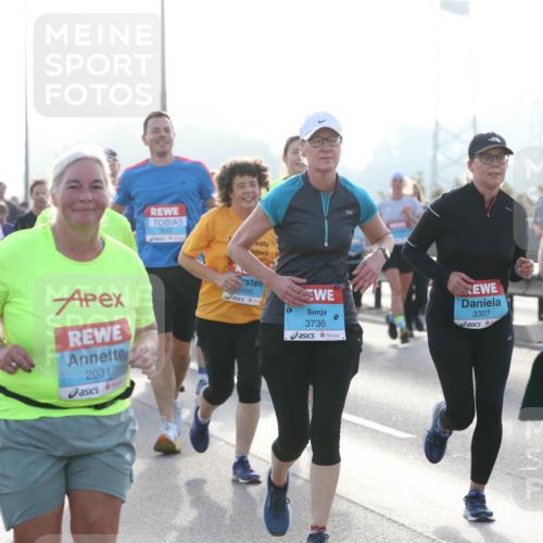 03.10.2026 - Köhlbrandbrückenlauf Jannik Wohlers http://msf.ph/oto/10707954 03.10.2026 09:26:50 Position 3 3219, 2031, 3642, 685, 3736, 3307 meine-sportfotos.de