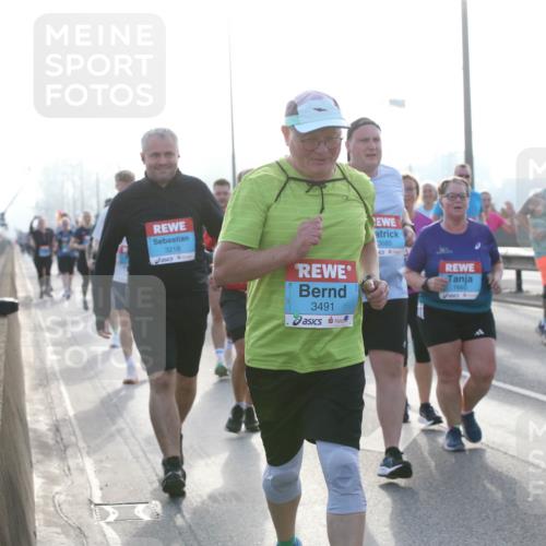 03.10.2026 - Köhlbrandbrückenlauf Jannik Wohlers http://msf.ph/oto/10707986 03.10.2026 09:27:00 Position 3 3218, 3491, 3685, 1665, 3339 meine-sportfotos.de